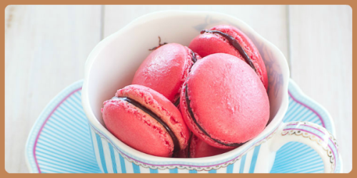 Fantásticos Macarons de frambuesa del blog "Pimientos Verdes"